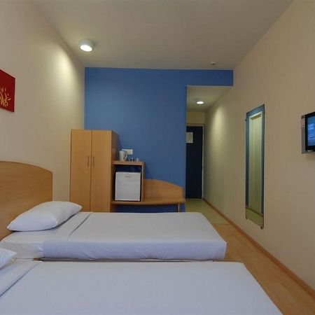 Hotel Manesar Gurgaon Buitenkant foto