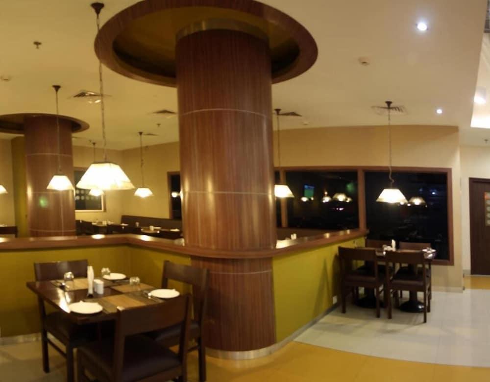 Hotel Manesar Gurgaon Buitenkant foto