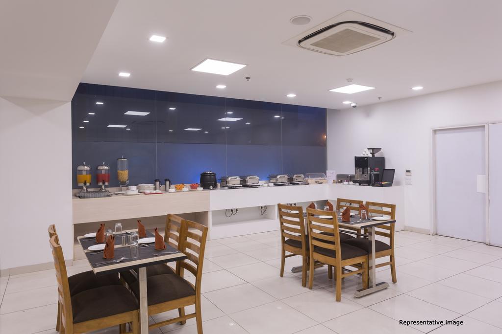 Hotel Manesar Gurgaon Buitenkant foto